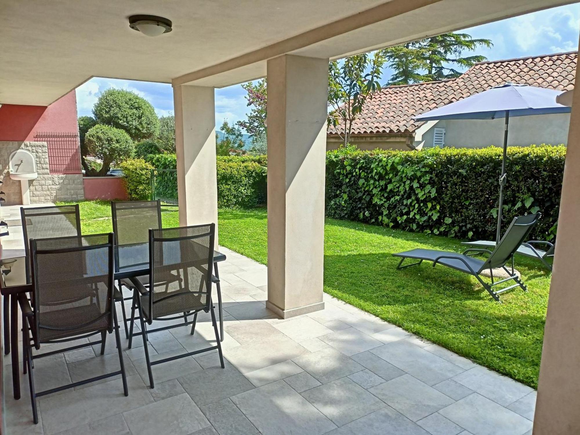 Casa Rossa Apartment Portoroz Bagian luar foto