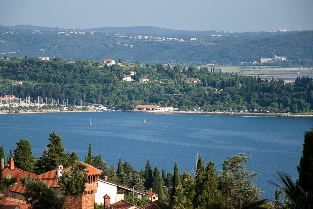 Casa Rossa Apartment Portoroz Bagian luar foto