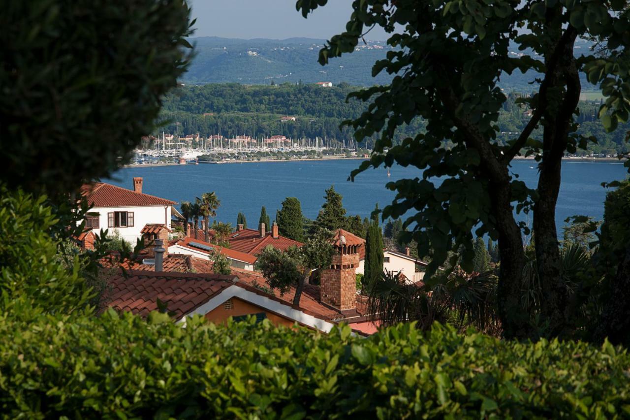 Casa Rossa Apartment Portoroz Bagian luar foto